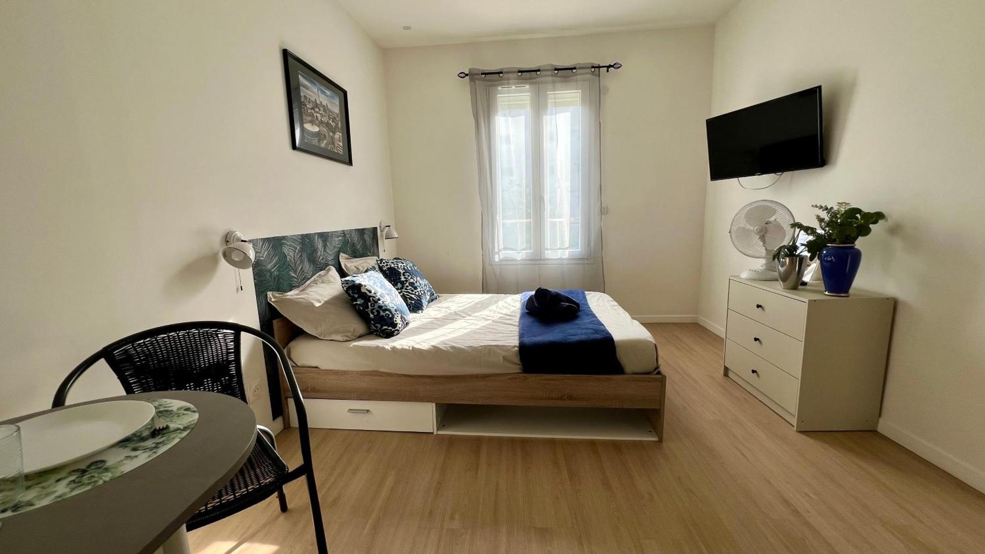 Studios Cozy Proche Gare Tgv Châtellerault Екстериор снимка