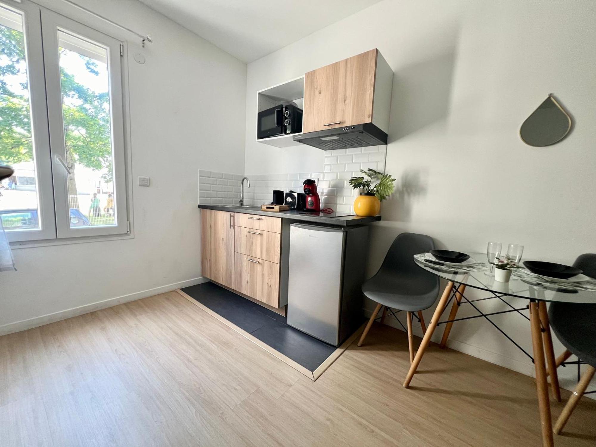 Studios Cozy Proche Gare Tgv Châtellerault Екстериор снимка