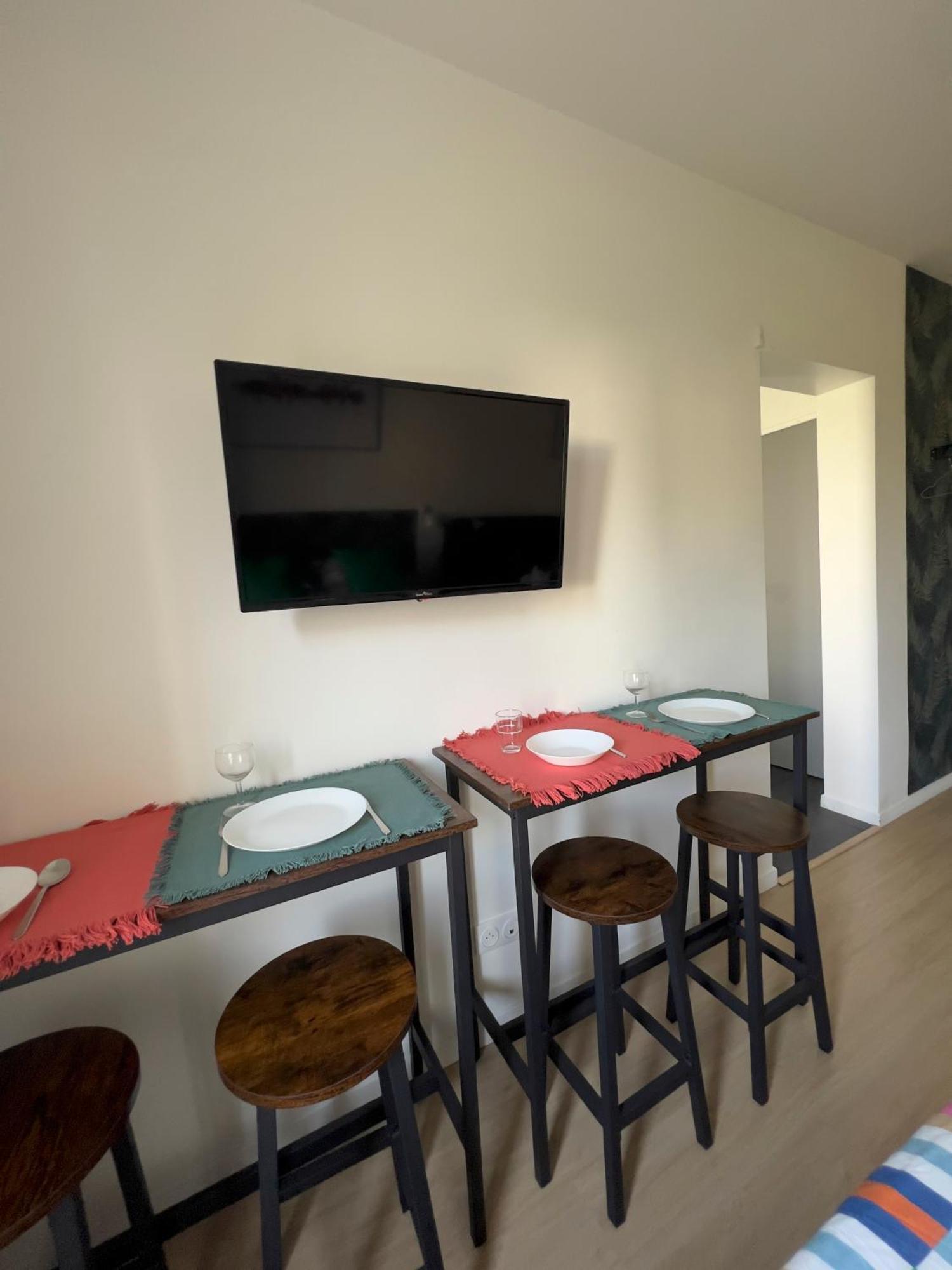 Studios Cozy Proche Gare Tgv Châtellerault Екстериор снимка