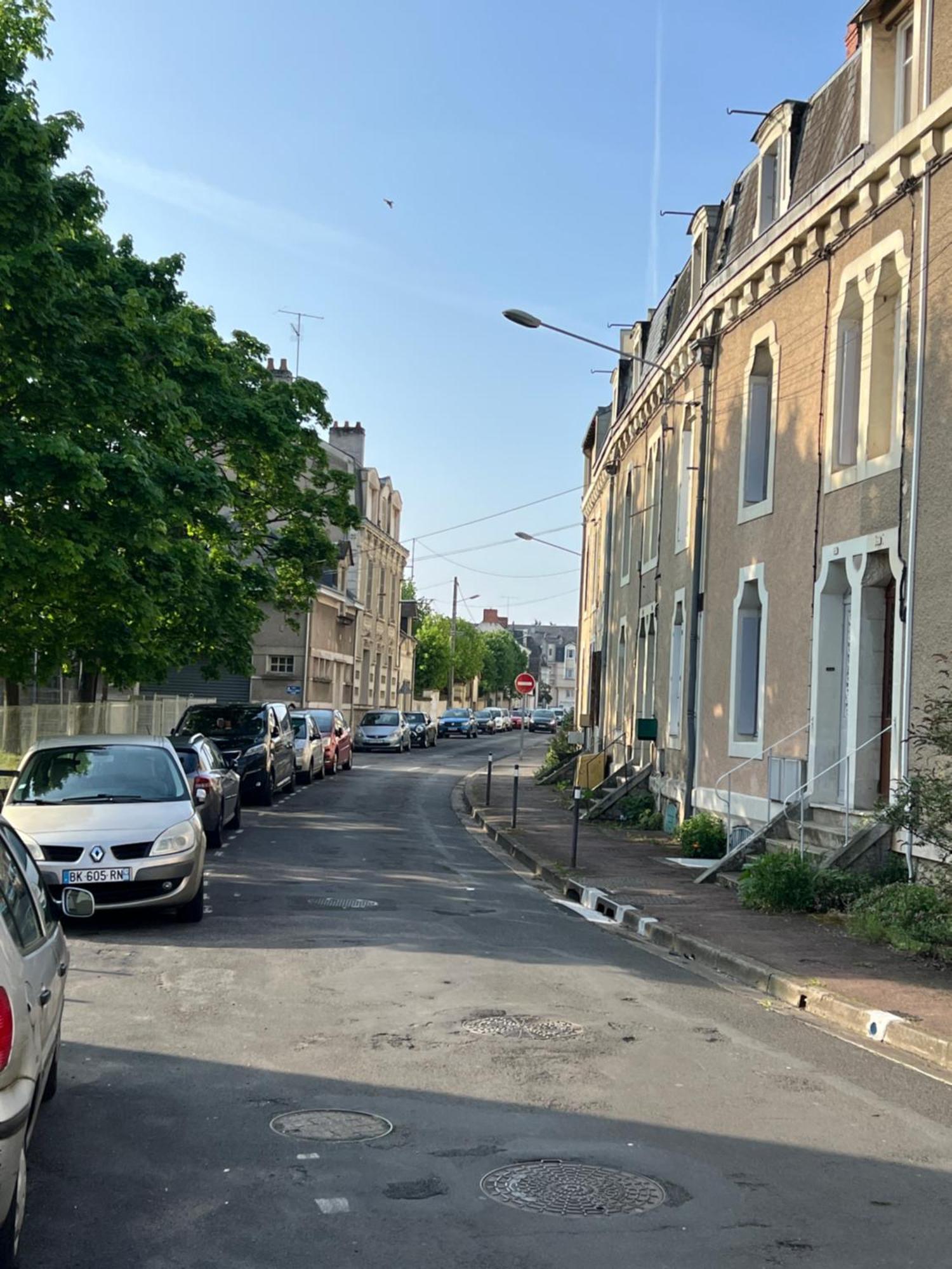 Studios Cozy Proche Gare Tgv Châtellerault Екстериор снимка